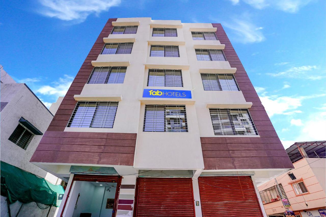 Fabhotel Crystal Inn - Nr Suvarndeep Chowk Pimpri-Chinchwad Екстер'єр фото
